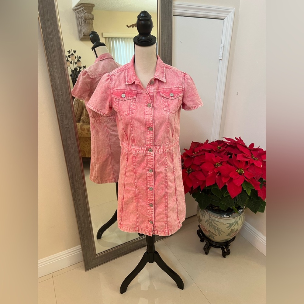 Gap pink denim dress!
